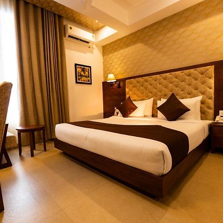Dev Residency Hotel Thiruvananthapuram Kültér fotó
