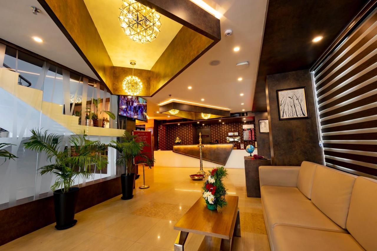 Dev Residency Hotel Thiruvananthapuram Kültér fotó