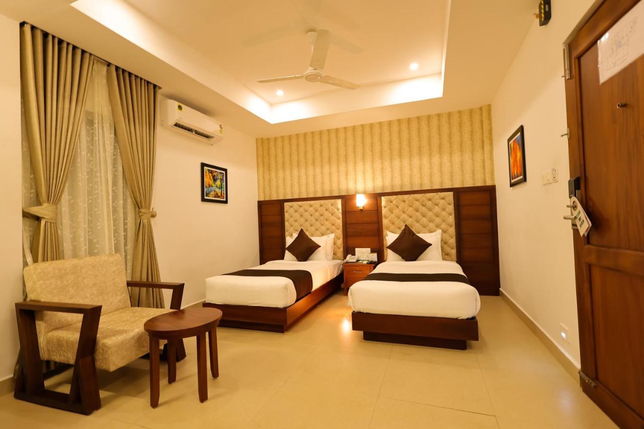 Dev Residency Hotel Thiruvananthapuram Kültér fotó